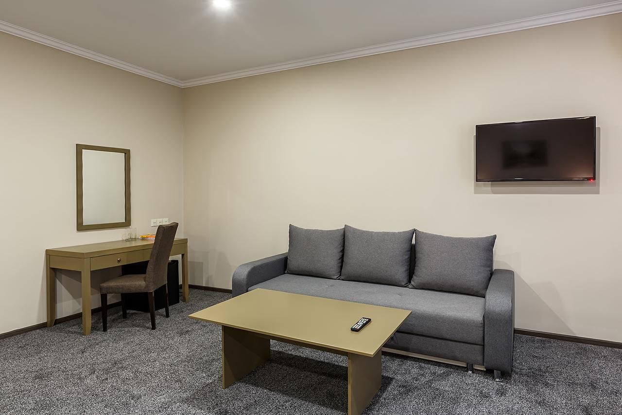 Отель Renion Hotel Алматы