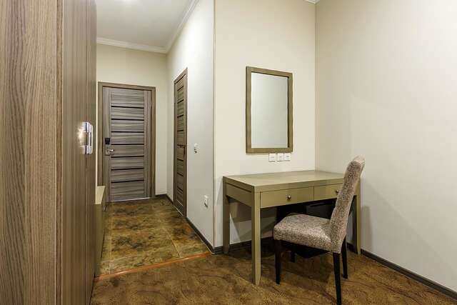 Отель Renion Hotel Алматы-14