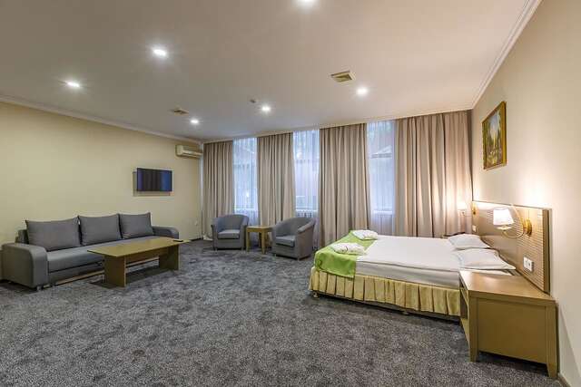 Отель Renion Hotel Алматы-21
