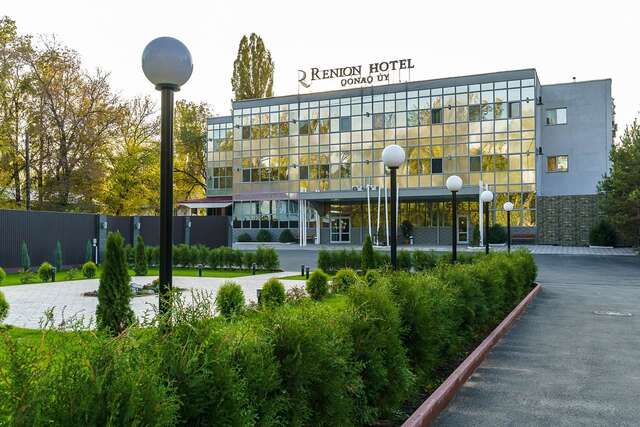 Отель Renion Hotel Алматы-4