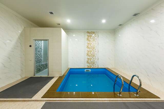 Отель Renion Hotel Алматы-5